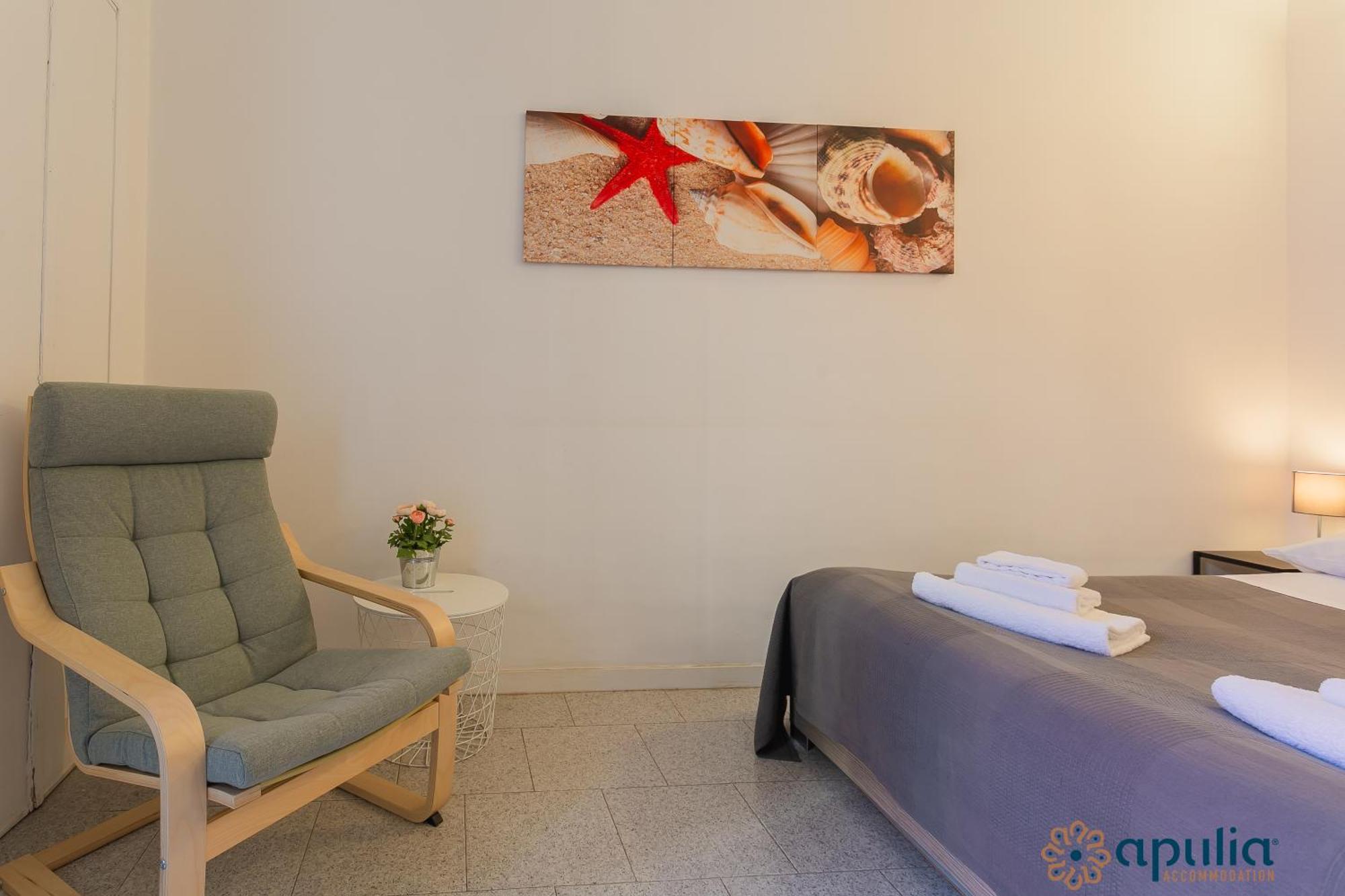Suite Bonazzi By Apulia Accommodation Bari Ngoại thất bức ảnh